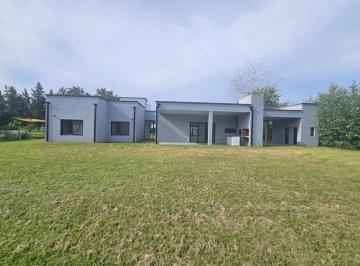 Casa · 169m² · 5 Ambientes · 2 Cocheras · Venta Casa 5 Ambientes Santa Irene a Estrenar