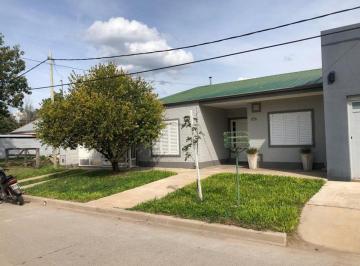 Casa · 126m² · 4 Ambientes · 1 Cochera · Venta Casa Barrio Este Esperanza
