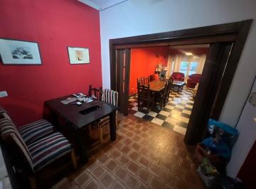 PH · 160m² · 5 Ambientes · 1 Cochera · PH Tipo Casa 5 Amb Padua Excelente Ubicación!