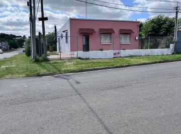 Casa · 107m² · 6 Ambientes · 1 Cochera · Casa en Venta!