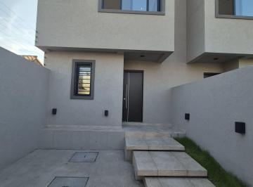 Departamento de 3 ambientes, Esteban Echeverría · Increible Departamento en Duplex 3 Ambientes a Estrenar en Venta en Buena Zona!
