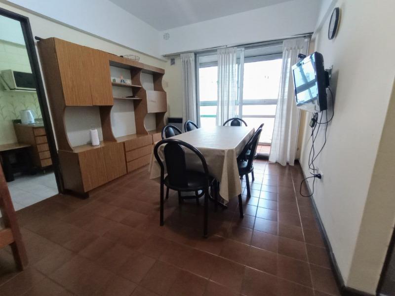 2 Ambientes con Cochera | Zona Plaza Colón | A 3 Cuadras del Mar