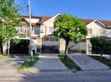 Casa · 70m² · 4 Ambientes · 1 Cochera · Venta de Casa en San Miguel