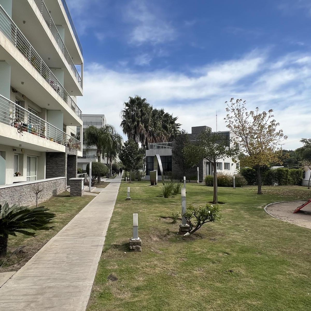 Fontanas del Sur I