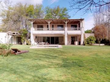 Casa · 400m² · 10 Ambientes · 2 Cocheras · Venta Casa 4 Dorm. en Suite en Chacra de Murray con Pileta