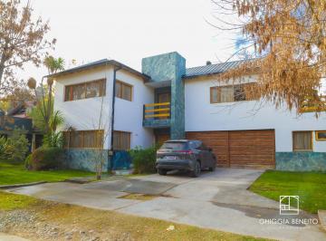 Casa de 5 ambientes, Neuquén · Rincon Club de Campo - Nqn