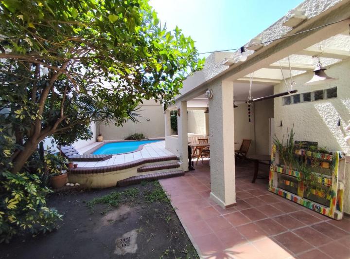 Terreno · 323m²