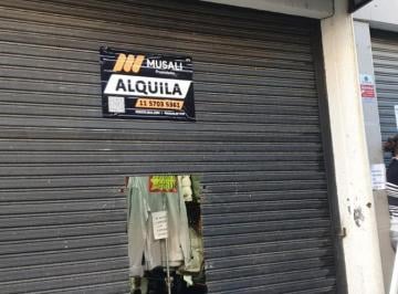 Local comercial · 63m² · 2 Ambientes · Local en Flores Sobre Calle Helguera