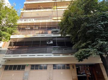 Departamento de 4 ambientes, Flores · 3 Ambientes con Dependencia o 4 Ambientes