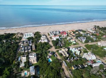 Departamento · 73m² · 3 Ambientes · 1 Cochera · Duplex 2 Dorm, 2 Baños - 73 m² con Pileta Climat. - Las Gaviotas (Mar de Las Pampas)