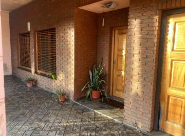 Casa de 3 ambientes, Quilmes · Casa 3 Ambientes con Parque en Quilmes Oeste