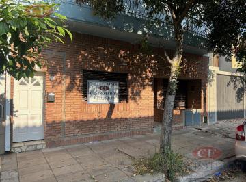 PH · 94m² · 4 Ambientes · Venta PH en Planta Baja con Patio, 4 Ambientes - La Lucila