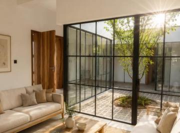 Casa · 200m² · 8 Ambientes · 2 Cocheras · Casa en Venta en Barrio Rincon Viamonte