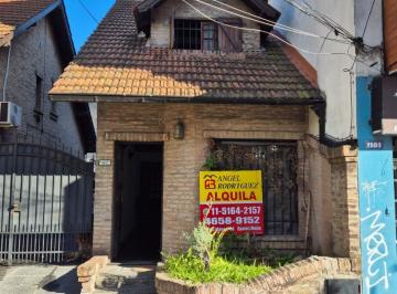 PH de 3 ambientes, La Matanza · Duplex de 3 Amb Sobre Av de Mayo, Patio con Lavadero y Parrilla