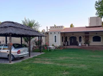 Frente de Casa y Quincho · Casa en El Bermejo