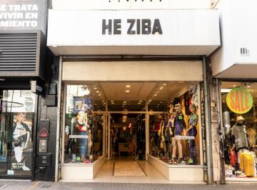 Local comercial , Quilmes · Vende Importante Local Petaonal Rivadavia