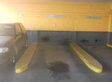 Garage · 12m² · 1 Cochera · Cochera en Venta en Centro Cerca a m de Plaza San Martin