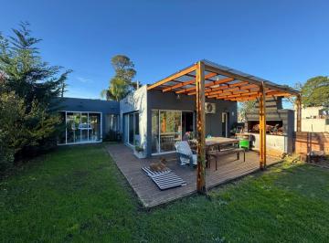 Casa de 2 ambientes, Mar del Plata · Moderna Casa en Venta - Acantilados