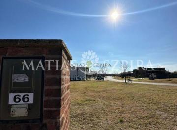 Terreno · 800m² · Lote en Venta en Country