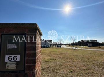 Terreno · 800m² · Lote en Venta en Country