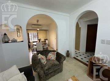 PH · 121m² · 4 Ambientes · 1 Cochera · Venta - Ph en Lanús Este