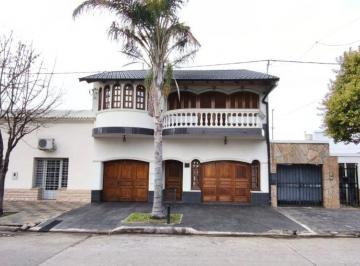 Casa de 11 ambientes, Ciudad de Santa Fe · Casa en Barrio Candioti