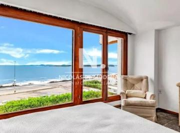 Foto1 · Apartamento de 4 Dorm. en El Corazón de Punta del Este, ¡Cerca del Mar!