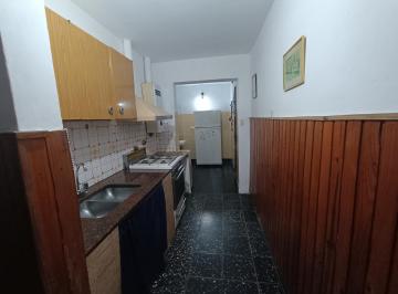 Casa · 85m² · 4 Ambientes · Venta/permuta - Casa de 3 Dorm. con Patio. Barrio Triángulo, Rosario.