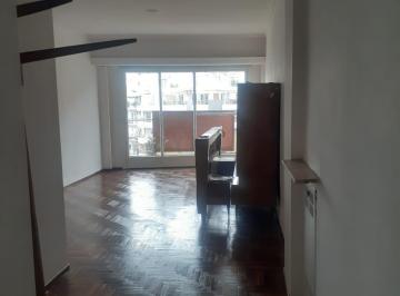 Departamento de 5 ambientes, Almagro · Dueño Alquila Departamento 3 Dorm. en Almagro