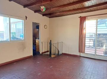 PH · 98m² · 3 Ambientes · Venta PH 3 - 4 Ambientes Patio - Terraza Propia - Sin Expensas Pompeya