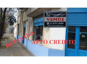 Local comercial · 120m² · 1 Cochera · Local en Venta en Mercedes B.