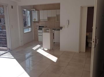 Departamento · 40m² · 2 Ambientes · Alquiler 2 Amb. Toilette y Baño Completo. Primera Junta, Caballito