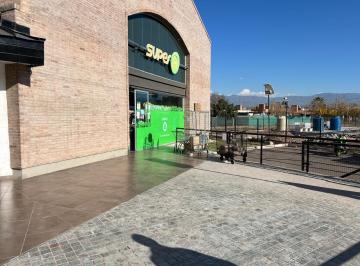 Local comercial , Maipú · Salon Comercial en Estación Torreón