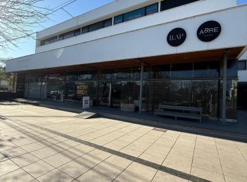 Local comercial · 225m² · 3 Ambientes · Local 225 m² en Cerro de Las Rosas