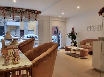 Local comercial · 70m² · Local Comercial en Venta por Barracas!