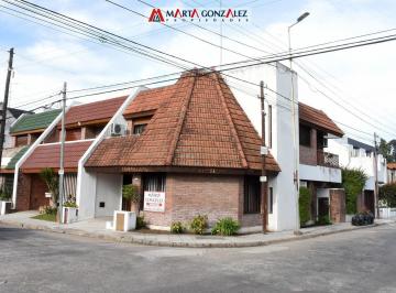 Casa · 208m² · 5 Ambientes · 1 Cochera · PH en Venta 5 Ambientes