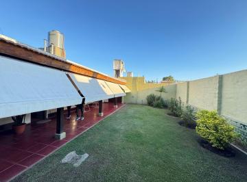 Casa de 7 ambientes, Córdoba · Las Rosas - 3 Dorm - 3 Baños - Cochera