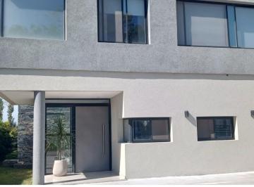 Casa de 4 ambientes, Pilar · Casa en Lagoon
