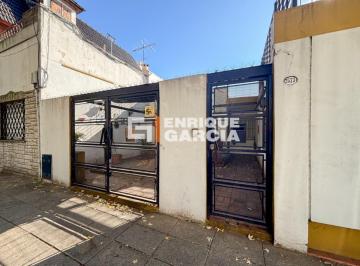 Casa · 150m² · 5 Ambientes · 1 Cochera · Venta Casa en Lote Propio 6 Ambientes Quincho Jardin Garage