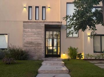 Casa de 5 ambientes, Escobar · Casa en El Cantón a La Laguna