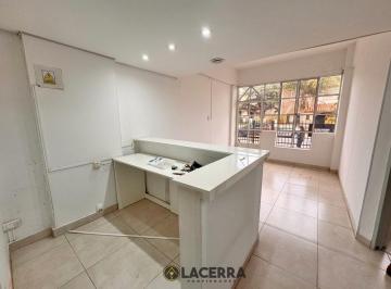 Local comercial · 170m² · 6 Ambientes · Local en Villa Ballester Sobre La Calle Independencia 170 m²