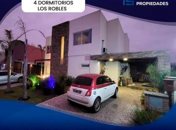 Casa · 220m² · 6 Ambientes · Casa en Los Robles en Venta - Cuan Propiedades