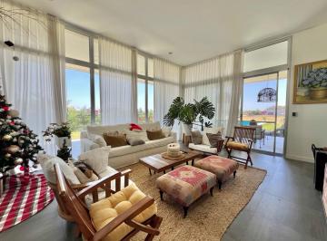 Casa · 180m² · 5 Ambientes · 3 Cocheras · Casa Venta Barrio San Sebastian Area 12