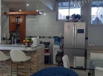 Departamento · 102m² · 5 Ambientes · Venta 5 Ambientes con Gran Patio Super Luminoso