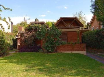 Casa · 254m² · 4 Ambientes · Alquiler Casa 4 Ambientes Nautico Escobar Country