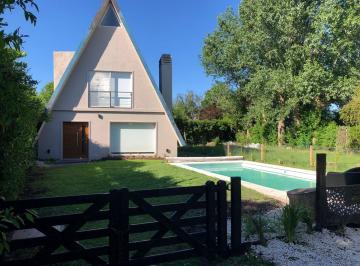 Casa · 110m² · 4 Ambientes · Venta Casa 3 Amb. C/ Pileta - Country Golf Chascomús