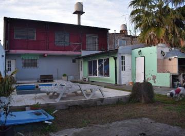 Casa · 120m² · 4 Ambientes · 1 Cochera · Se Vende Casa con Pileta en Libertad