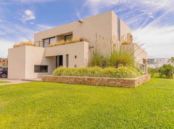 Casa · 223m² · 4 Ambientes · Venta Casa Puertos Acacias Eco Sustentable