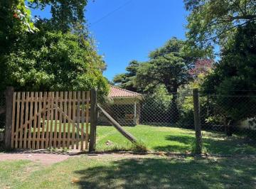 Casa · 136m² · 3 Ambientes · 1 Cochera · Venta Casa 5 Ambientes Miramar con Jardin