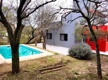 Casa · 201m² · 8 Ambientes · Venta Casa Tierra Alta 3 Dorm 2 Baños Pileta